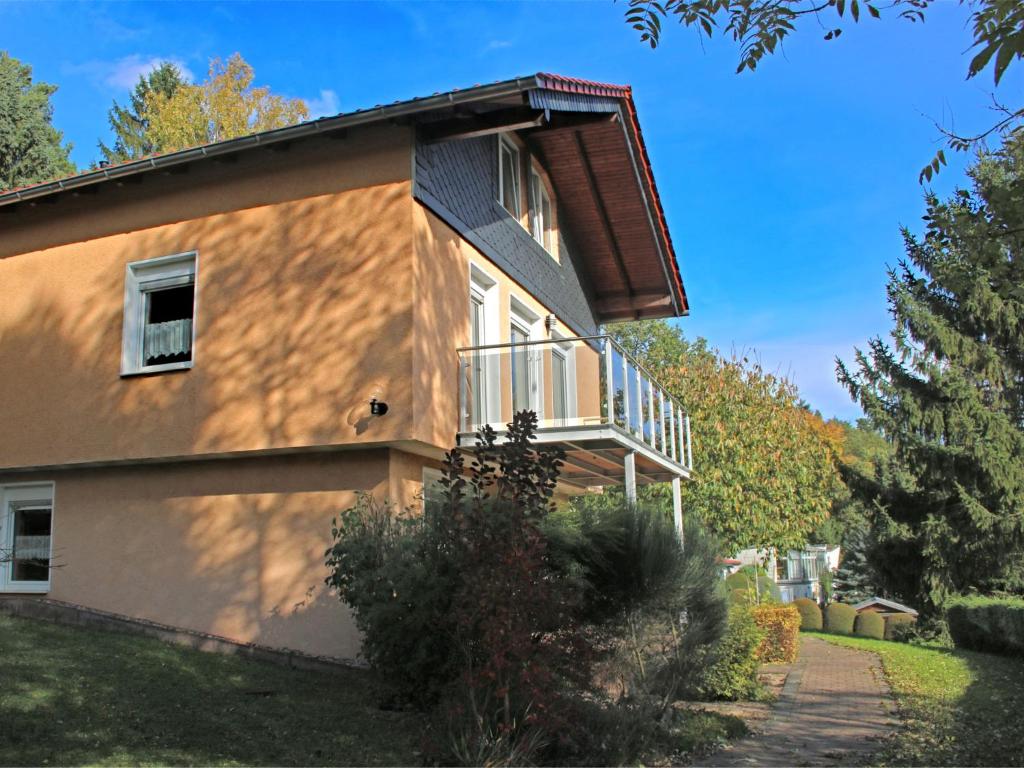 Beautiful Holiday Home in Schwarzhausen near Forest , 99891 Waltershausen