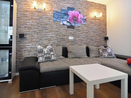 Beautiful holiday home in the Thuringian Forest with fireplace and whirlpool