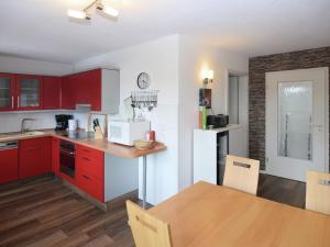 Beautiful holiday home in the Thuringian Forest with fireplace and whirlpool