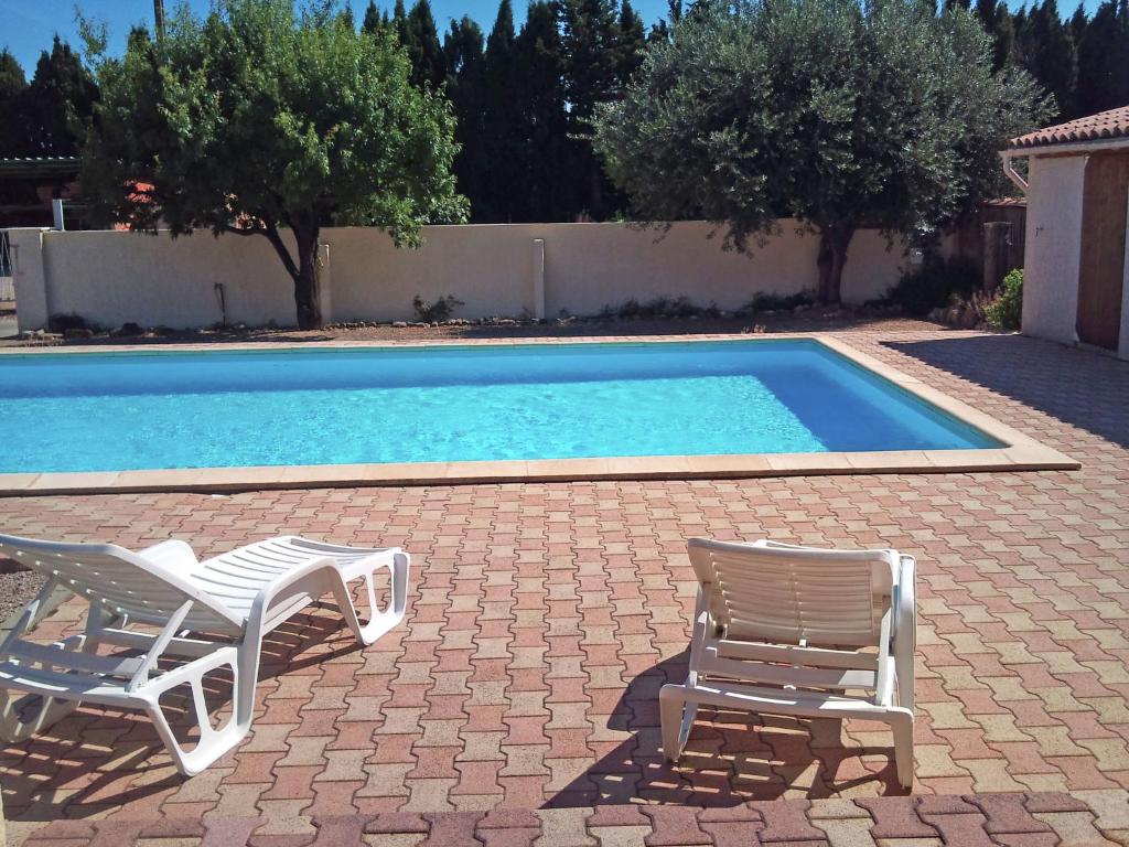Maison de vacances Beautiful Holiday Home Near Centre Private Pool Private Garden Roofed Terrace  11120 Argeliers