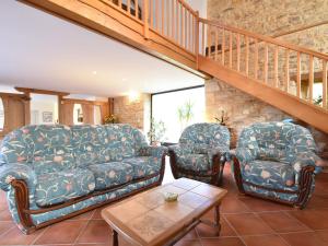 Beautiful Holiday Home with Pool in Saint Pompont