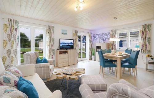 Beautiful home in Altefhr-Rgen with 3 Bedrooms and WiFi