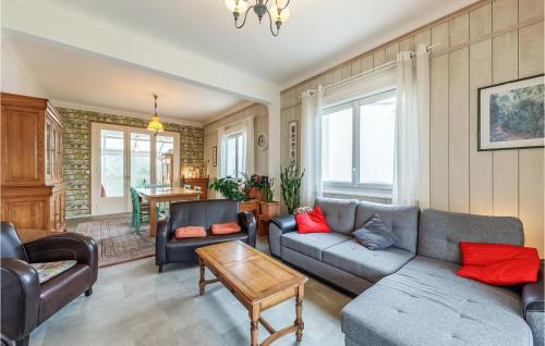 Beautiful home in Bergerac with 2 Bedrooms and WiFi