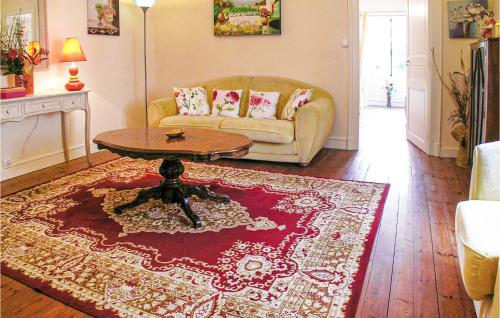 Beautiful home in Beurlay with 2 Bedrooms, WiFi and Outdoor swimming pool