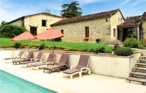 Beautiful home in Bon Encontre with 3 Bedrooms, WiFi and Outdoor swimming pool