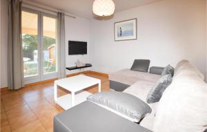 Beautiful home in Borgo with 3 Bedrooms and WiFi