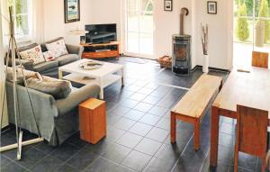 Beautiful home in Brgerende with 3 Bedrooms, Sauna and WiFi