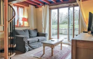 Beautiful home in Brucheville with 2 Bedrooms and WiFi