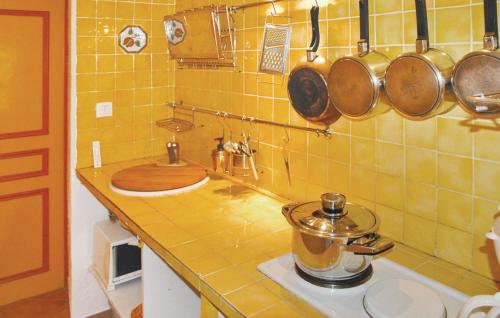 Beautiful home in Caderousse with 1 Bedrooms