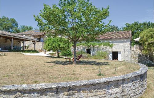 Beautiful home in Carnac-Rouffiac with WiFi, Private swimming pool and Outdoor swimming pool