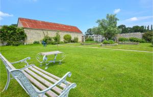 Maison de vacances Beautiful home in Cond-sur-Seulles with 4 Bedrooms and WiFi  14400 Condé-sur-Seulles Normandie