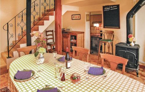 Beautiful home in Echinghen with 3 Bedrooms and WiFi