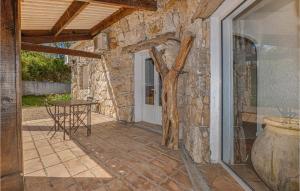 Beautiful home in Figari with 4 Bedrooms, WiFi and Private swimming pool