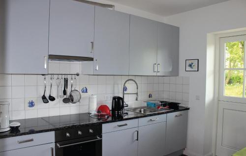 Beautiful home in Gammelby with 3 Bedrooms, Sauna and WiFi
