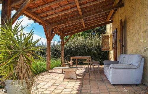 Beautiful home in Gaujacq with 2 Bedrooms