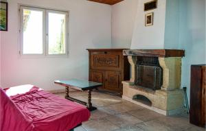 Beautiful home in Gaujacq with 2 Bedrooms