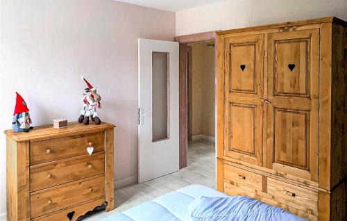 Beautiful home in Gerardmer with 5 Bedrooms and WiFi