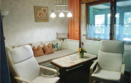 Beautiful home in Gntersberge with 2 Bedrooms and Sauna