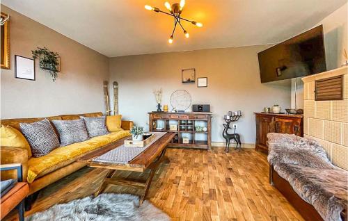 Beautiful home in Goldlauter-Heidersbach with 2 Bedrooms, Sauna and WiFi