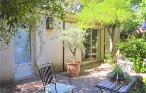 Beautiful home in Grans with 3 Bedrooms, Outdoor swimming pool and Swimming pool