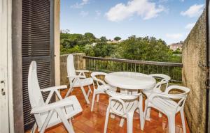 Beautiful home in Grosseto-Pugna with Outdoor swimming pool and 3 Bedrooms