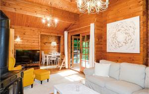 Beautiful home in Hayingen with Sauna and 3 Bedrooms