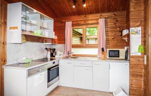 Beautiful home in Hayingen with Sauna and 3 Bedrooms