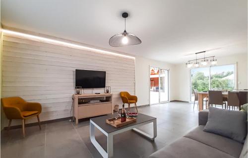 Beautiful home in Herly with Private swimming pool, 4 Bedrooms and Heated swimming pool