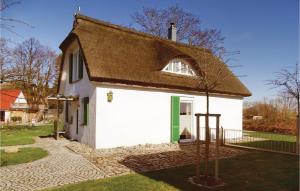 Beautiful home in Insel Poel-Kirchdorf with 2 Bedrooms and WiFi