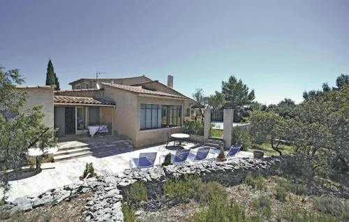 Beautiful home in Joucas with 2 Bedrooms, WiFi and Outdoor swimming pool