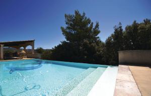 Beautiful home in Joucas with 2 Bedrooms, WiFi and Outdoor swimming pool