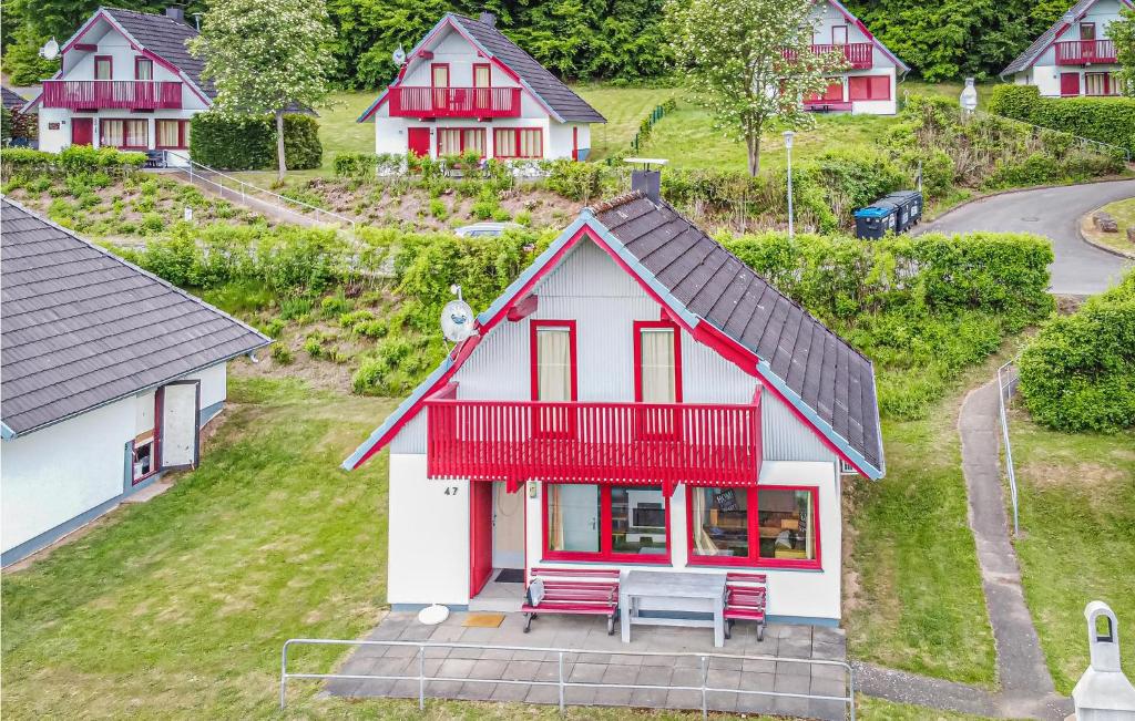 Beautiful home in Kirchheim-Hessen with 3 Bedrooms, Sauna and WiFi , 36275 Kemmerode