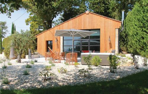 Beautiful home in La Batie Rolland with Jacuzzi, WiFi and Outdoor swimming pool