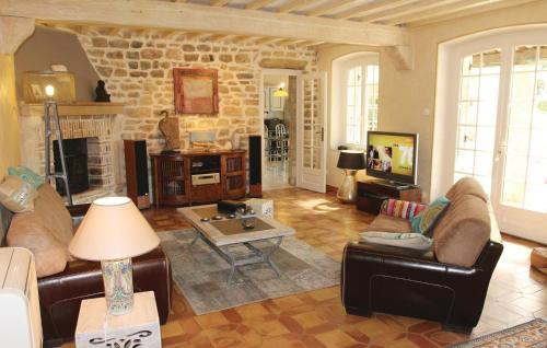 Beautiful home in LA BEGUDE DE MAZENC with 4 Bedrooms, WiFi and Outdoor swimming pool