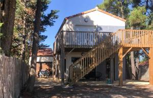 Beautiful home in La Faute Sur Mer with WiFi and 4 Bedrooms