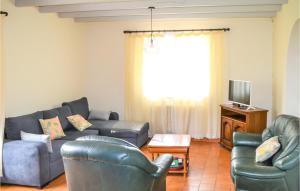 Beautiful home in Langon with WiFi and 2 Bedrooms