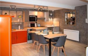 Beautiful home in Lannion with WiFi and 2 Bedrooms