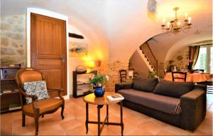 Beautiful home in Lussan with 2 Bedrooms and WiFi