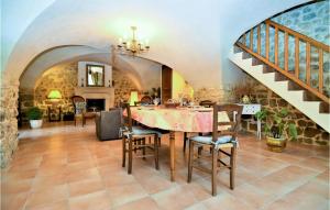 Beautiful home in Lussan with 2 Bedrooms and WiFi