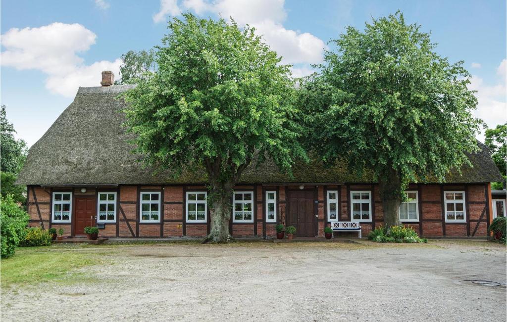 Beautiful home in Lutterbek with 3 Bedrooms and WiFi , 24235 Lutterbek