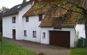 Beautiful home in Medebach-Ddinghausen with 6 Bedrooms and WiFi