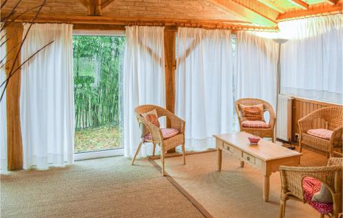 Beautiful home in Monsgur with 7 Bedrooms, Sauna and Private swimming pool