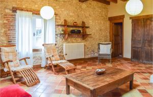 Beautiful home in Monsgur with 7 Bedrooms, Sauna and Private swimming pool