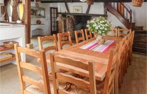 Beautiful home in Monsgur with 7 Bedrooms, Sauna and Private swimming pool