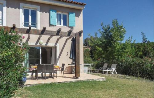 Beautiful home in Montauroux with 2 Bedrooms, Outdoor swimming pool and Heated swimming pool
