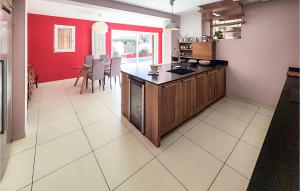 Beautiful home in Narbonne with 4 Bedrooms, WiFi and Private swimming pool