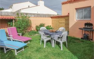 Beautiful home in Olonne sur Mer with 2 Bedrooms and WiFi