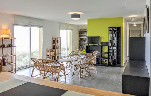 Beautiful home in Pirou with 3 Bedrooms and WiFi