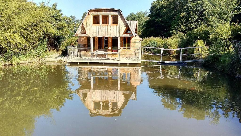 Beautiful home in Pleubian with 3 Bedrooms and WiFi