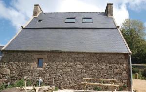 Beautiful home in Pleumeur Bodou with 3 Bedrooms and WiFi